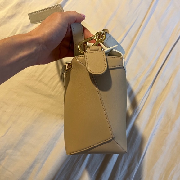 Loewe small puzzle bag in classic calfskin - Picture 6 of 11